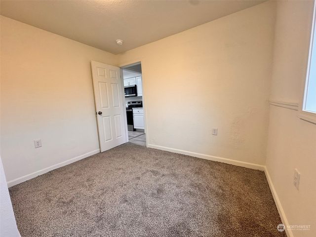 9840 Olympic Drive NE, Moses Lake, WA 98837
