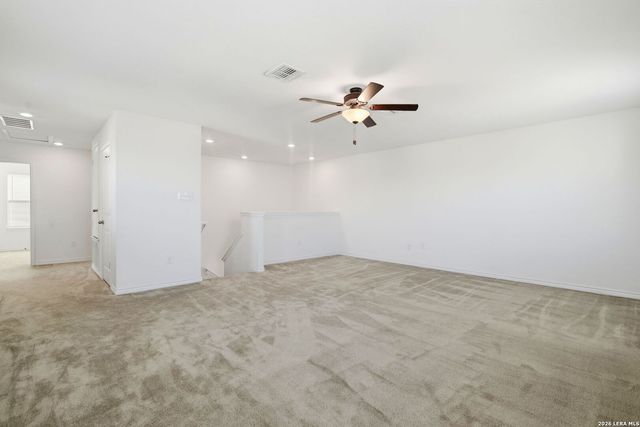 205 LONE FALLS DR, Universal City, TX 78148