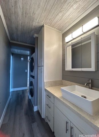 98-410 Koauka Loop 7-A, Aiea, HI 96701