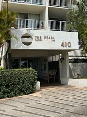 98-410 Koauka Loop 7-A, Aiea, HI 96701