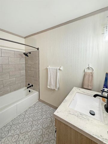 1758 S Alvord Boulevard, Evansville, IN 47714