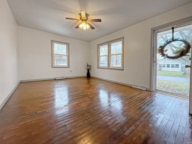 1758 S Alvord Boulevard, Evansville, IN 47714