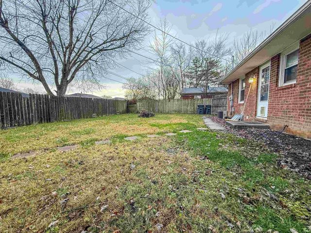 1758 S Alvord Boulevard, Evansville, IN 47714