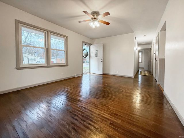 1758 S Alvord Boulevard, Evansville, IN 47714