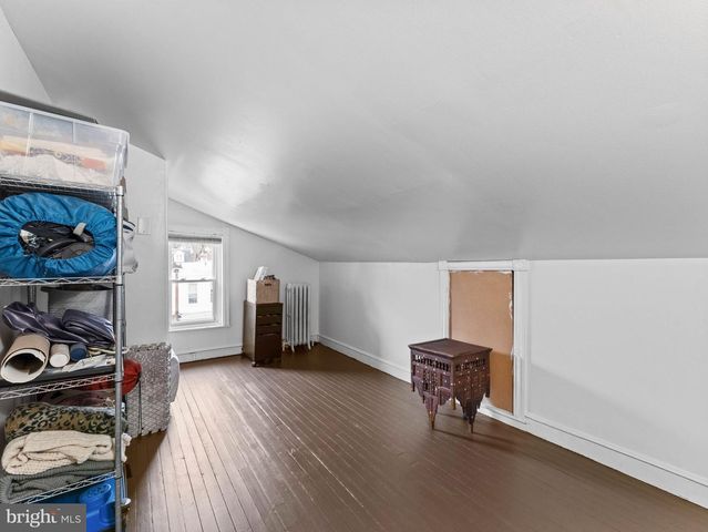 233 E SLOCUM ST, Philadelphia, PA 19119