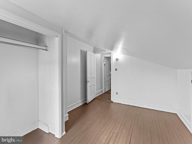 233 E SLOCUM ST, Philadelphia, PA 19119