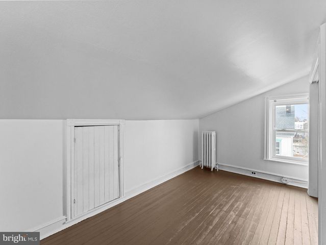 233 E SLOCUM ST, Philadelphia, PA 19119