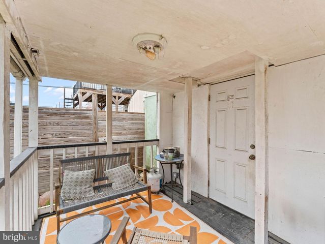 233 E SLOCUM ST, Philadelphia, PA 19119