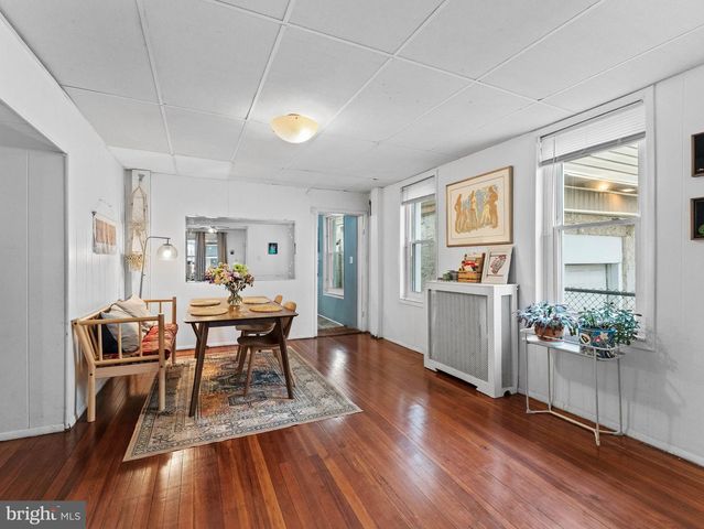 233 E SLOCUM ST, Philadelphia, PA 19119