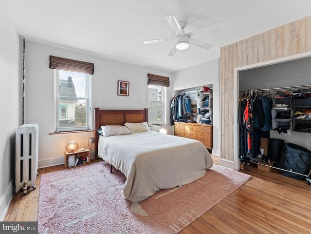 233 E SLOCUM ST, Philadelphia, PA 19119