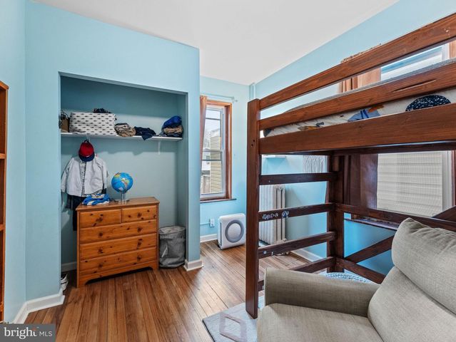 233 E SLOCUM ST, Philadelphia, PA 19119