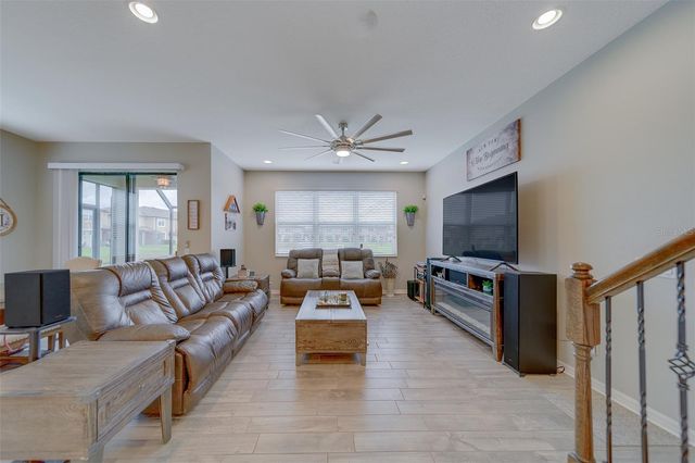 11437 CROWNED SPARROW LANE, Tampa, FL 33626