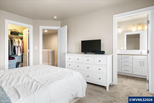 5912 Belknap Springs St SE, Salem, OR 97306