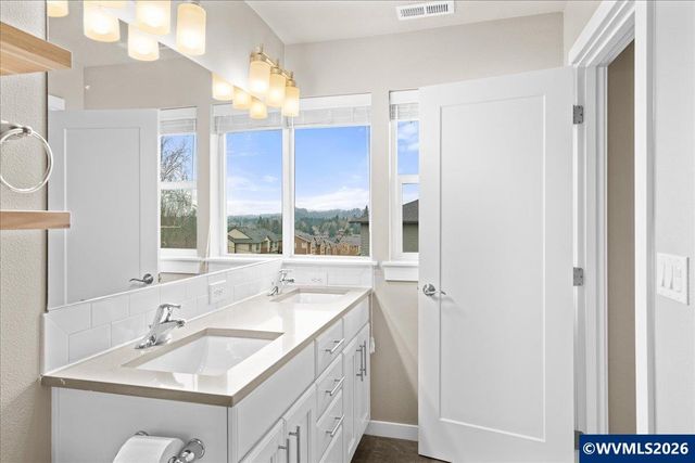 5912 Belknap Springs St SE, Salem, OR 97306