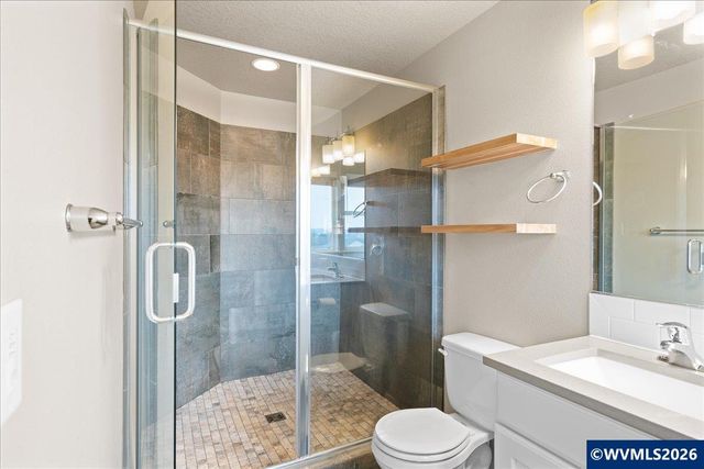 5912 Belknap Springs St SE, Salem, OR 97306