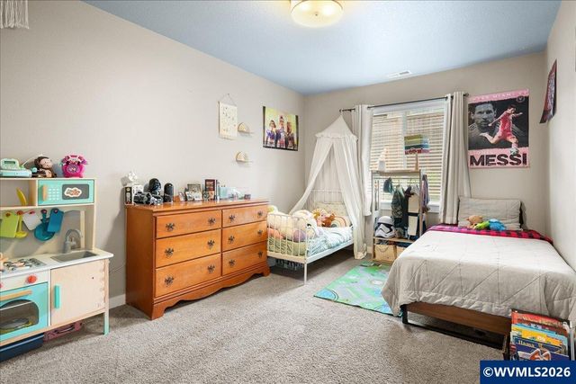 5912 Belknap Springs St SE, Salem, OR 97306