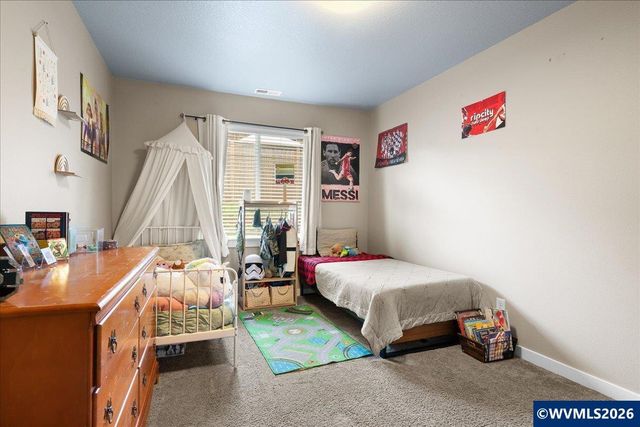 5912 Belknap Springs St SE, Salem, OR 97306