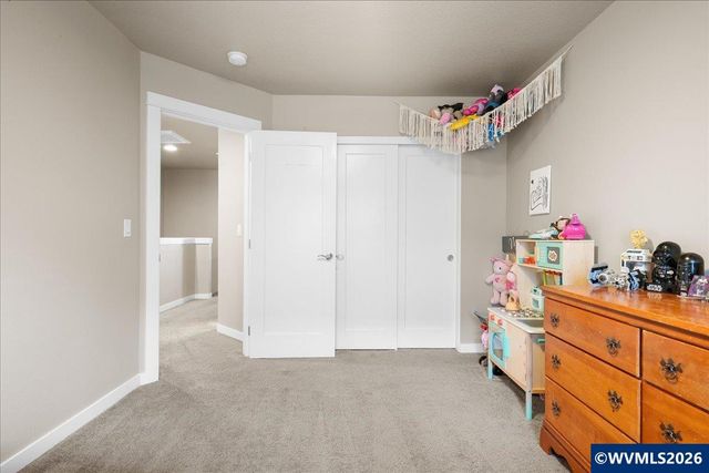 5912 Belknap Springs St SE, Salem, OR 97306