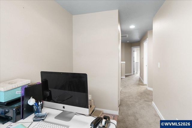 5912 Belknap Springs St SE, Salem, OR 97306