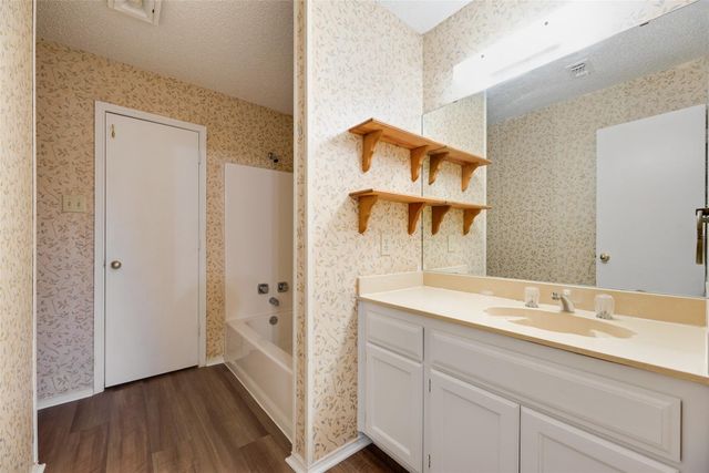 5126 Trail Dust Lane, Arlington, TX 76017