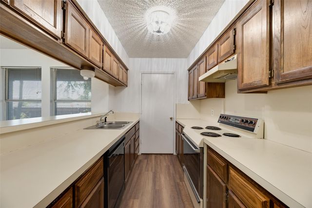 5126 Trail Dust Lane, Arlington, TX 76017