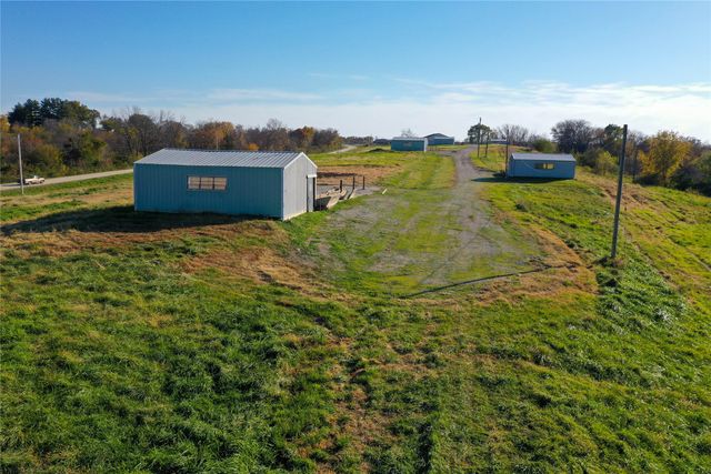 01 170th Avenue, Carlisle, IA 50047