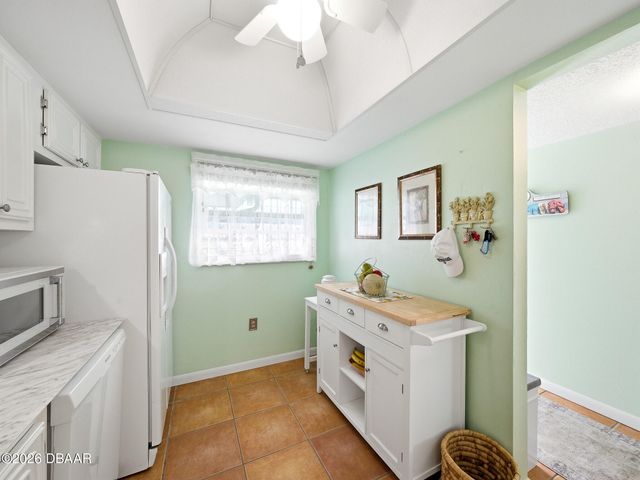 325 N Causeway Apt D304, New Smyrna Beach, FL 32169