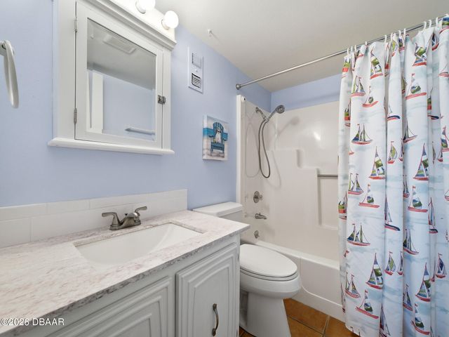 325 N Causeway Apt D304, New Smyrna Beach, FL 32169