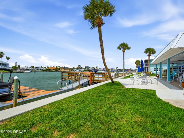 325 N Causeway Apt D304, New Smyrna Beach, FL 32169