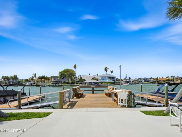 325 N Causeway Apt D304, New Smyrna Beach, FL 32169