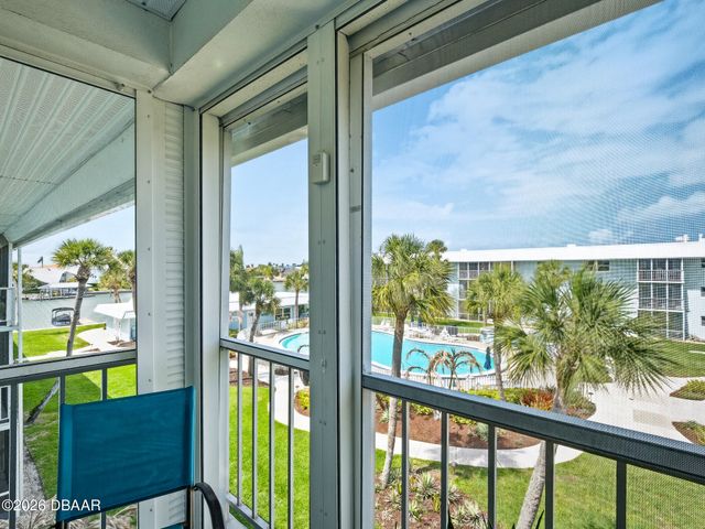 325 N Causeway Apt D304, New Smyrna Beach, FL 32169