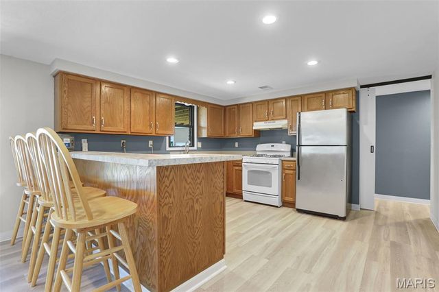 685 Monaco Drive, Edwardsville, IL 62025