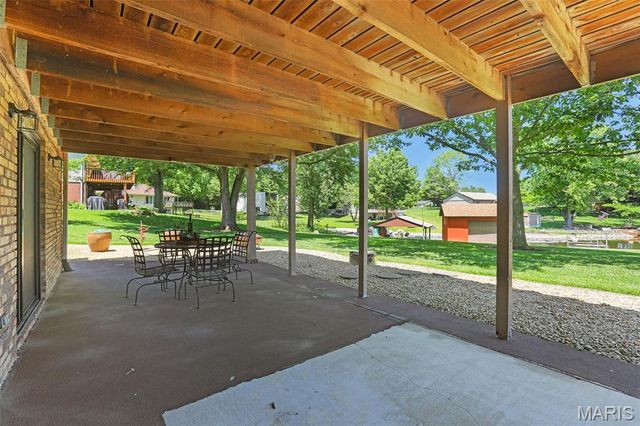 685 Monaco Drive, Edwardsville, IL 62025