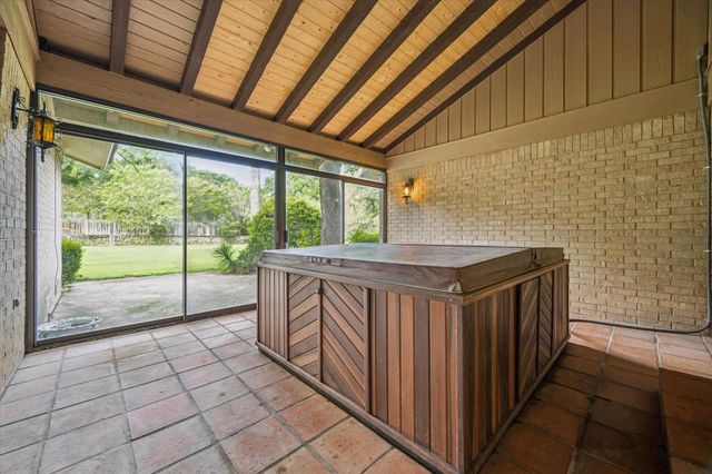 3910 McNeil DR, Austin, TX 78727