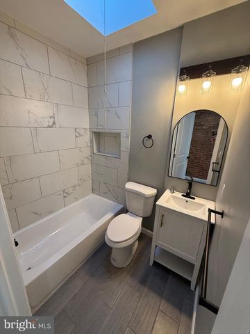 215 N CURLEY ST, Baltimore, MD 21224