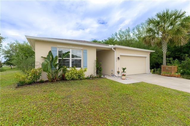 898 Lorca Avenue, Sebastian, FL 32958