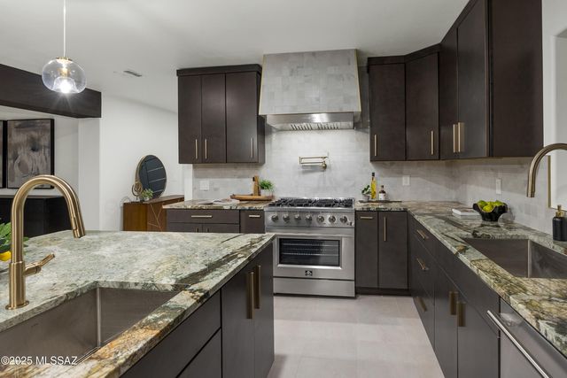 1601 N Blue Ridge Road, Tucson, AZ 85745