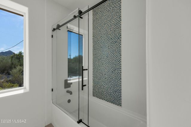 1601 N Blue Ridge Road, Tucson, AZ 85745