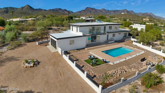 1601 N Blue Ridge Road, Tucson, AZ 85745