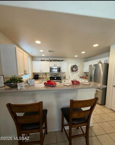 128 W Camino Cuesta Abajo, Sahuarita, AZ 85629