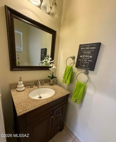 128 W Camino Cuesta Abajo, Sahuarita, AZ 85629