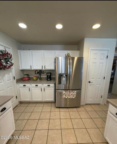 128 W Camino Cuesta Abajo, Sahuarita, AZ 85629