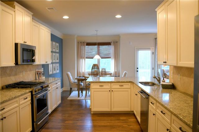 5730 Lanier Valley Parkway, Sugar Hill, GA 30518