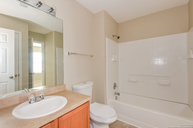 9522 Ascending, Converse, TX 78109