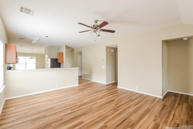 9522 Ascending, Converse, TX 78109