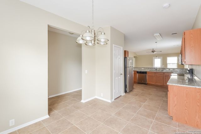 9522 Ascending, Converse, TX 78109