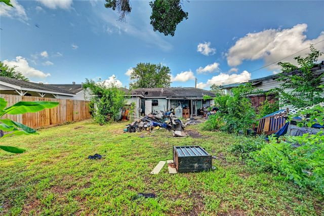 211 Tilden Drive, Pasadena, TX 77506
