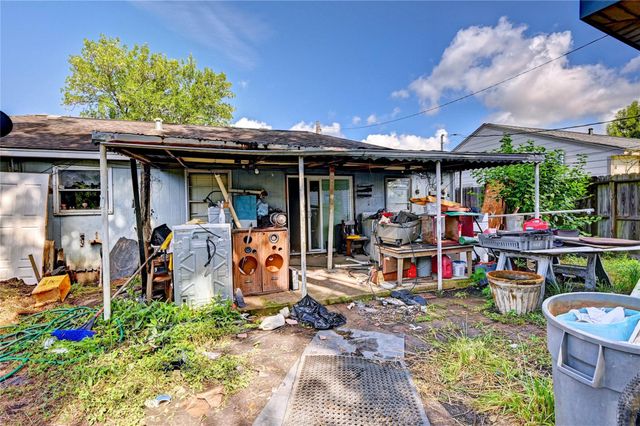 211 Tilden Drive, Pasadena, TX 77506