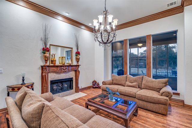 390 Oak Ridge Drive, Fairview, TX 75069