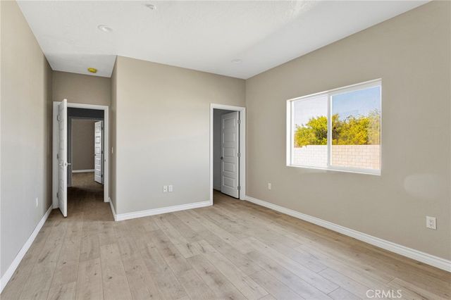 15045 Olive St, Hesperia, CA 92345